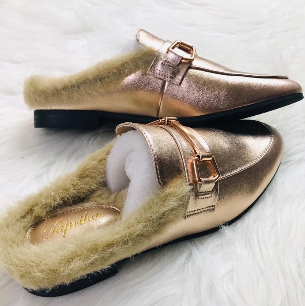 🆕️ARRIVED Penny Rose GoldFaux Leather Slip On Loa